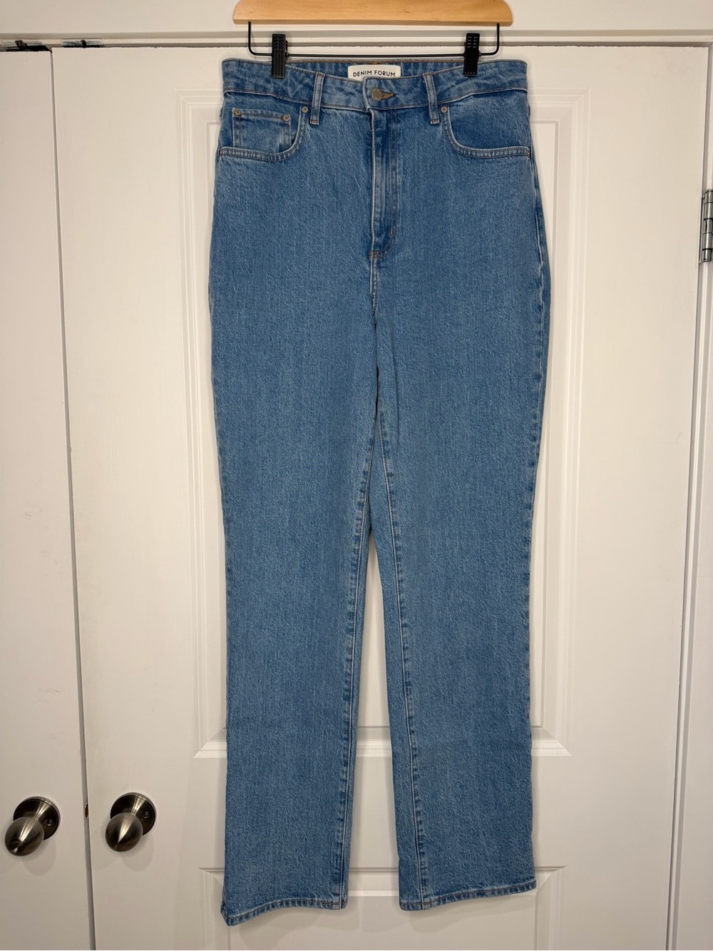 Aritzia Denim Forum Straight-Leg Jeans in Medium Blue Wash
